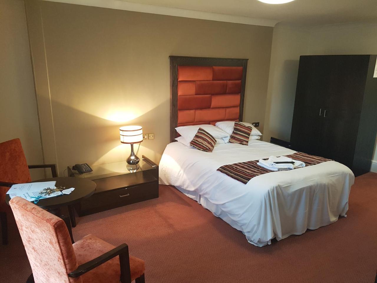 Lion And Swan Hotel Congleton Ruang foto